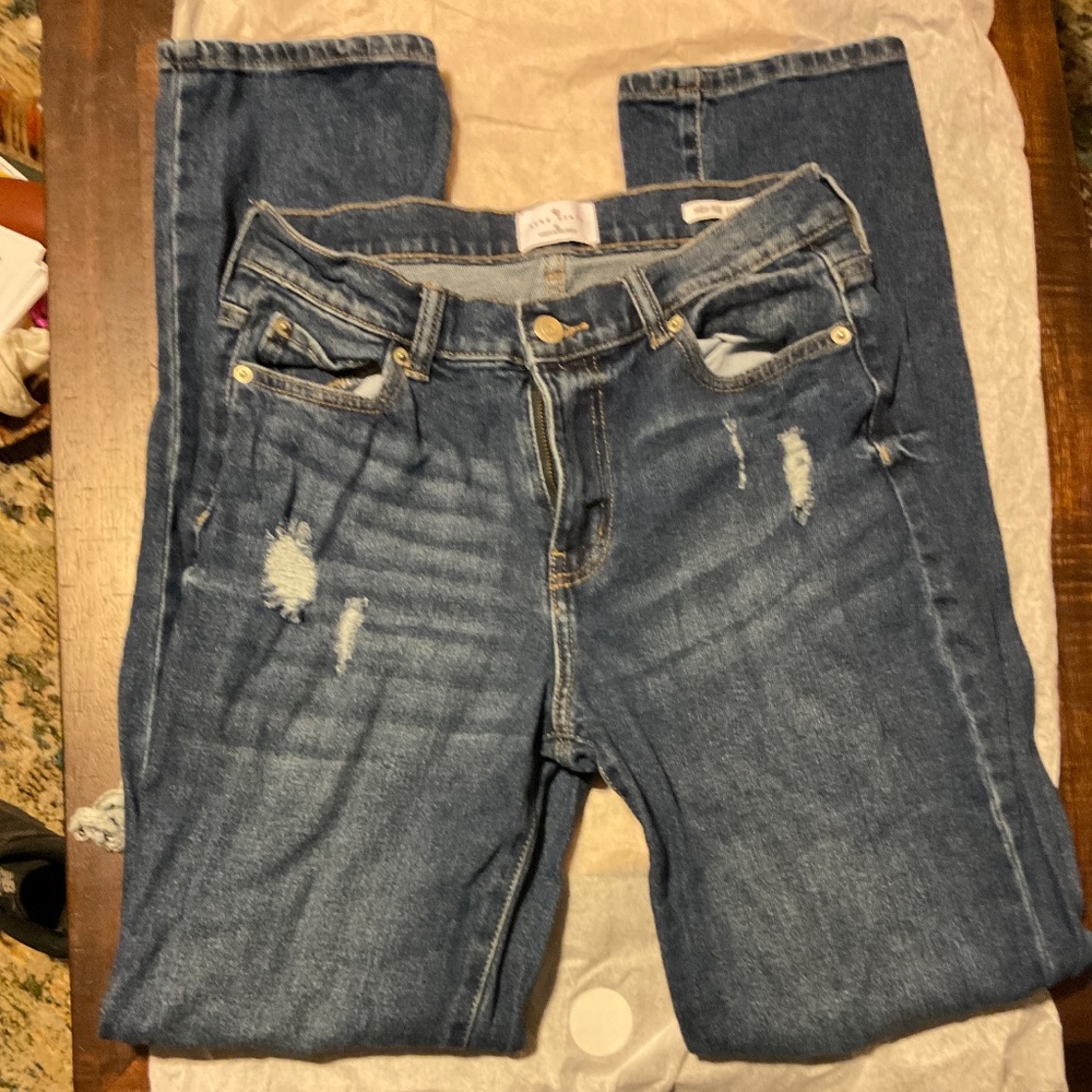 TRUE CRAFT SIZE. 6 high rise straight leg jeans